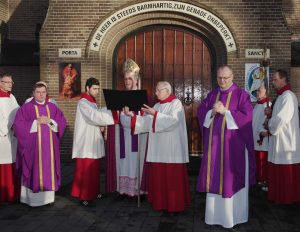 heilige-deur-st-calixtusbasiliek-1-kl