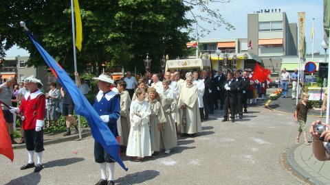 2010-6-juni-processie-arch-h-h-210-helmichstr